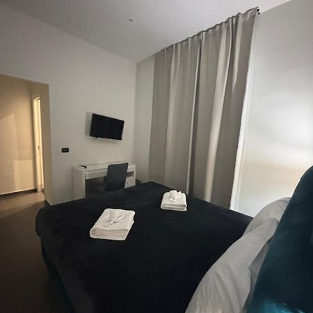 Doria Suites Napoli ภายนอก รูปภาพ