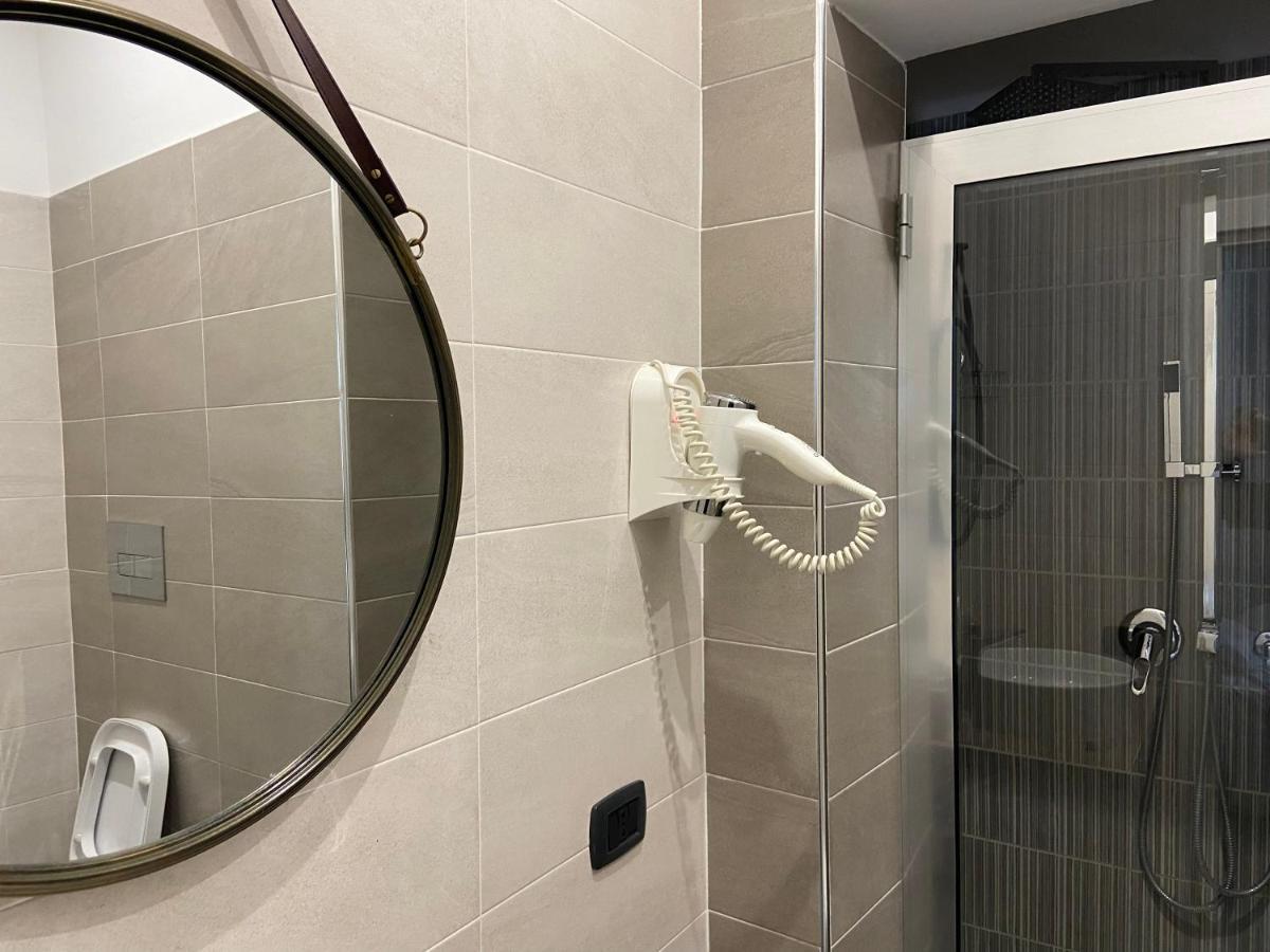 Doria Suites Napoli ภายนอก รูปภาพ